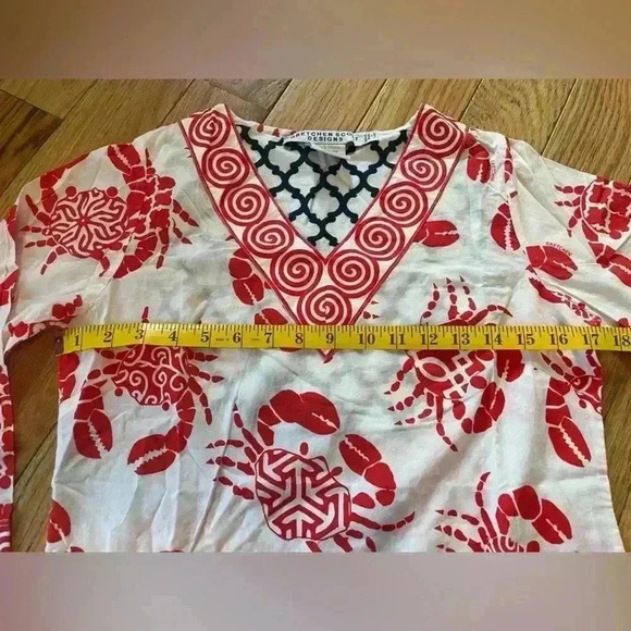 Gretchen Scott Tunic Top Womens Size XS 3/4 Sleeves Crab Print Red/White V Neck - Picture 9 of 10